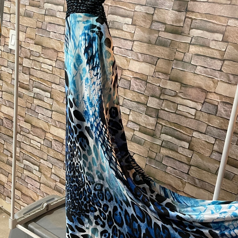 Prom Dress - Picture 3 of 5